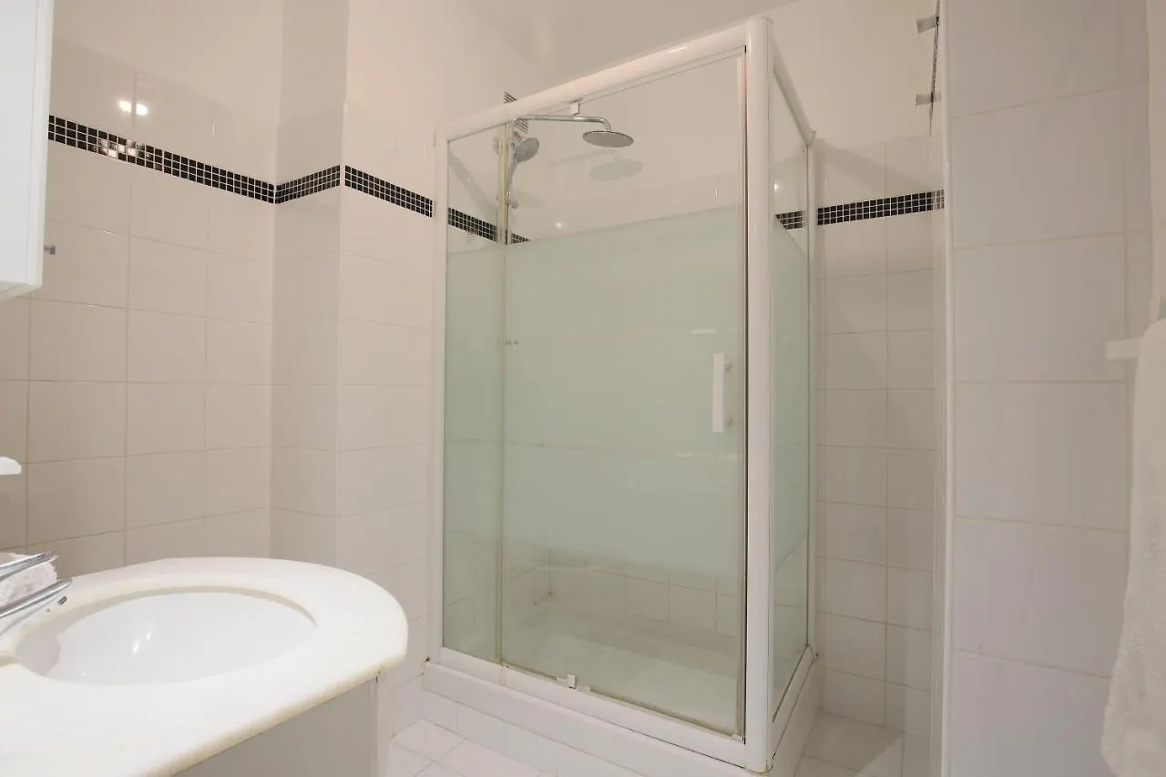 Ponthieu - Hala Apartment Paris